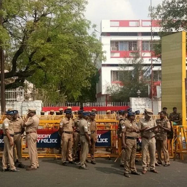 காவிரி மேலாண்மை வாரியம் அமைக்கக்கோரி திருச்சியில் மாபெரும் போராட்டம்!