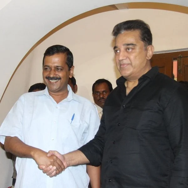 'கமல் அரசியலுக்கு வர வேண்டும்' - கெஜ்ரிவால் அழைப்பு