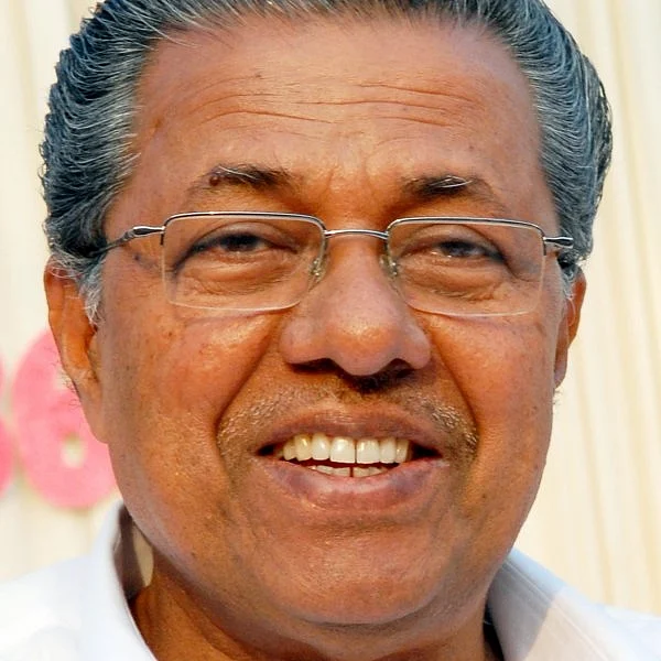 கேரளாவில் இறந்த தமிழர் குழந்தைகளின் கல்விச் செலவை ஏற்றது மார்க்சிஸ்ட் கம்யூனிஸ்ட்!