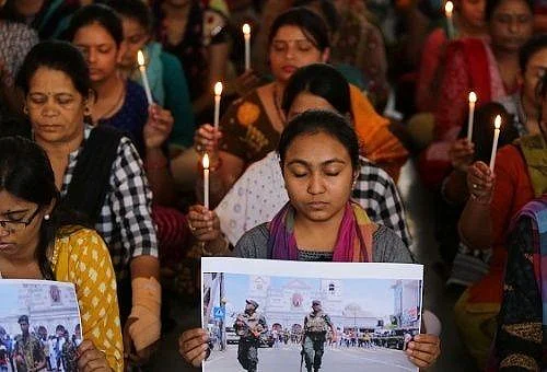 ''எங்கள் நாட்டை விட்டுவிடு!'' - பாக்தாதிக்கு சிறிசேனா வேண்டுகோள்
