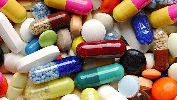 `மருத்துவர் சீட்டு இல்லாமல் பாரசிட்டமால் கொடுக்கக் கூடாது! - மருந்துகடைகளுக்கு அரசு எச்சரிக்கை