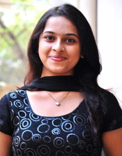 ஊதா கலரு ஸ்வீட்டி...