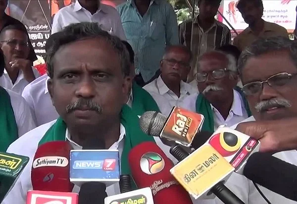 தமிழக சட்டப்பேரவை கூட்டத்தை கூட்ட விவசாயிகள் சங்க கூட்டத்தில் தீர்மானம்