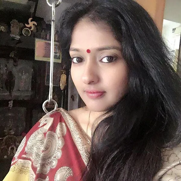 ``நிதானமே போதும்... பரபரப்பா ஓட வேண்டிய அவசியம் எனக்கில்லை!" - காயத்ரி ரகுராம்