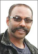 குறிஞ்சிப் பூ அரிது... தேன் அதனினும் அரிது!
