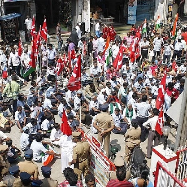 சேலம் உருக்காலை தனியார் மயமாக்கப்படுவதைக் கண்டித்து தொழிலாளர்கள் சாலை மறியல்; மத்திய அரசு மீது குற்றச்சாட்டு!