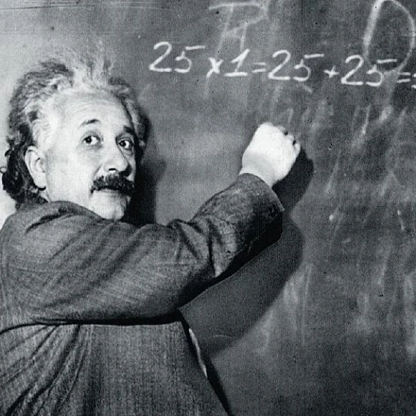 ஐன்ஸ்டீன் சொன்ன E=MC^2-ஐ இவ்வளவு ஈஸியாக விளக்க முடியுமா?