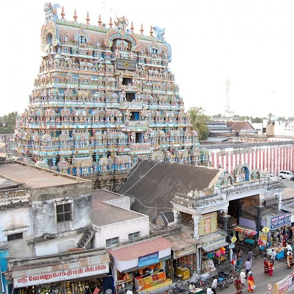`பதறவைத்த’ பெரியப்பா; `மெர்சல்’ மனோஜ்; `வாக்குறுதி’ திரவியம்! - நெல்லைத் தொகுதியின் களநிலவரம்