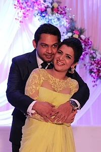 தொகுப்பாளினி டி.டி. என்கிற திவ்யதர்ஷினி திருமண வரவேற்பு நிகழ்ச்சி - ஆல்பம்