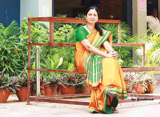 மாதவிடாய் காலத்தில் ஏன் கோயிலுக்குப் போகக் கூடாது?!