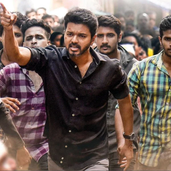 அரசு இலவசப் பொருள்கள்... ‘வேண்டாம்’ - விஜய் சர்கார், ‘வேண்டும்’ - தமிழக சர்கார்!