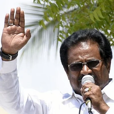தி.மு.க-வுக்கு 'தண்ணி' காட்டும் திருநாவுக்கரசர்