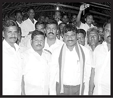 மிஸ்டர் கழுகு: அலறும் அமைச்சர்கள்
