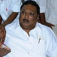 அறிவாலயத்தில் கருணாநிதிக்கு காது குத்துகின்றனர்: மு.க.அழகிரி ஆவேசம்!