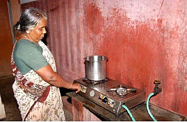 மாடு, ஆடு, கோழி கழிவிலிருந்து எரிவாயு...