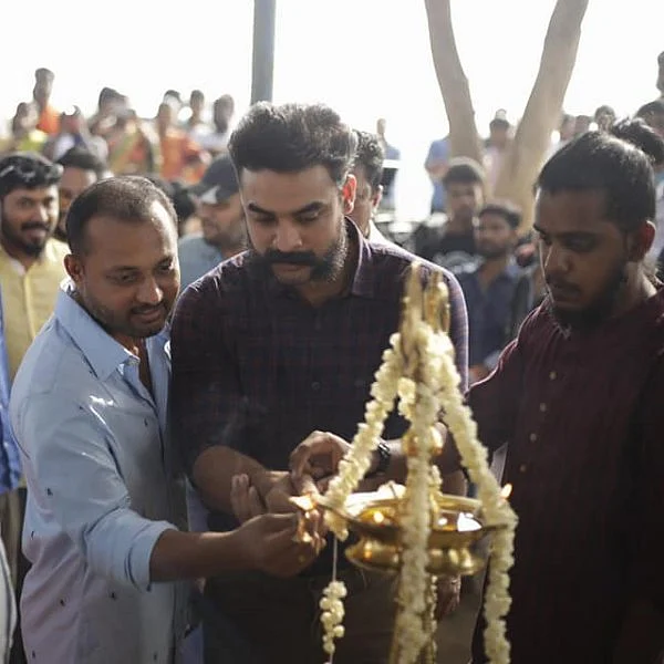டொவினோ தாமஸ் நடிக்கும் அடுத்த படத்தின் அப்டேட்!