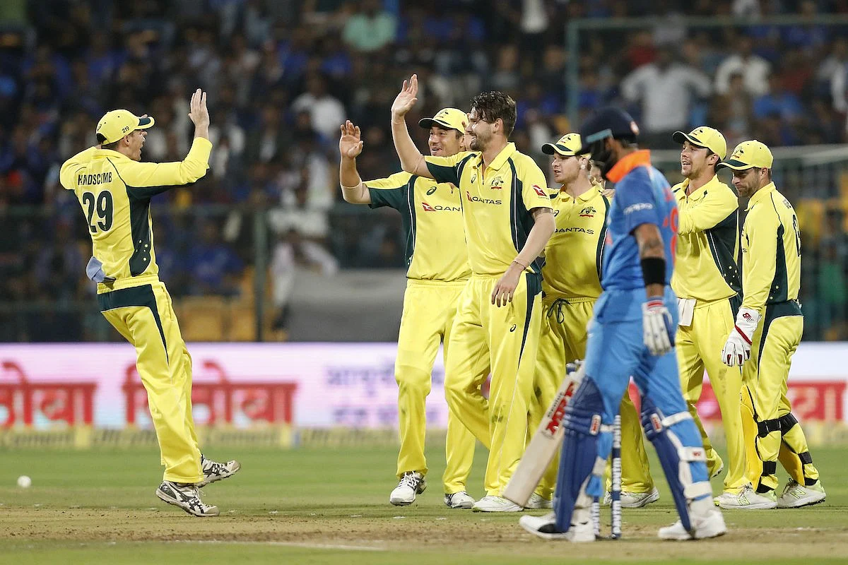 ஆஸ்திரேலிய அணிக்கு முதல் வெற்றி! #IndvsAus