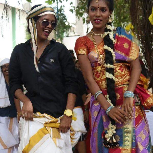 எம்.ஜி.ஆர். ஜானகி கல்லூரியில் ஆடிபெருக்கு விழா கொண்டாட்டம்... படங்கள்: கார்த்திகா பா