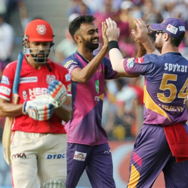 #IPL10: 73 ரன்களுக்கு சுருண்டது பஞ்சாப்... அரையிறுதி வாய்ப்பு கேள்விக் குறி..!