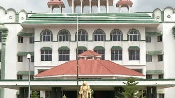உயர்நீதிமன்றம் மதுரைக்கிளை