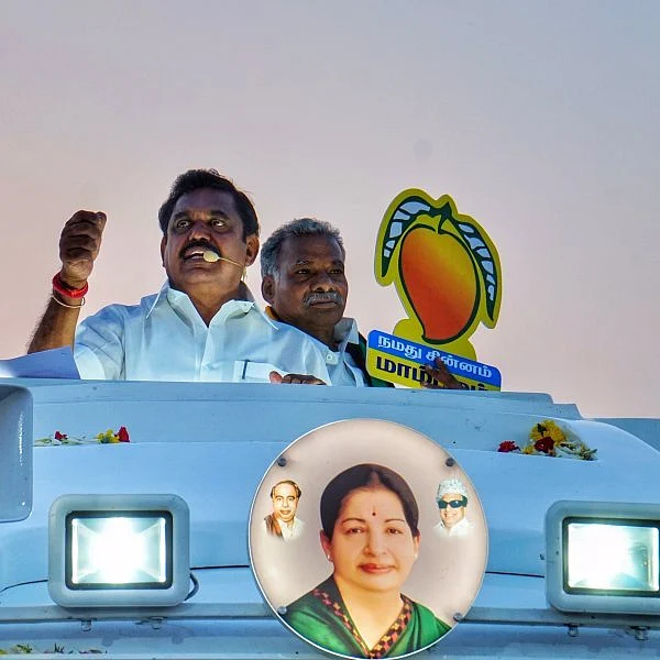 `ஸ்டாலினைப் புலம்ப விட்டாச்சு; வைகோவை ஜால்ரா போட விட்டாச்சு!'- பிரசாரத்தில் கலகலத்த முதல்வர் எடப்பாடி