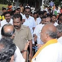 தூத்துக்குடியில் இளங்கோவன் ஆதரவாளர்கள்-போலீசார் மோதல்!
