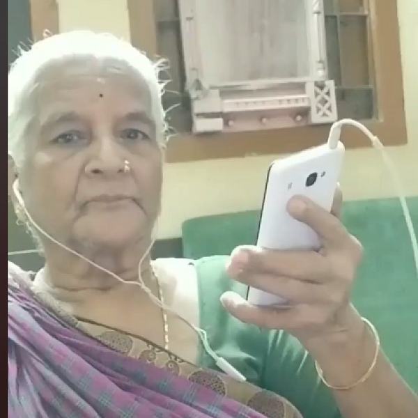 `பேட்ட' ரஜினிக்கே டஃப் ஃபைட் கொடுக்கும் 'டிக்டாக்' பாட்டி!