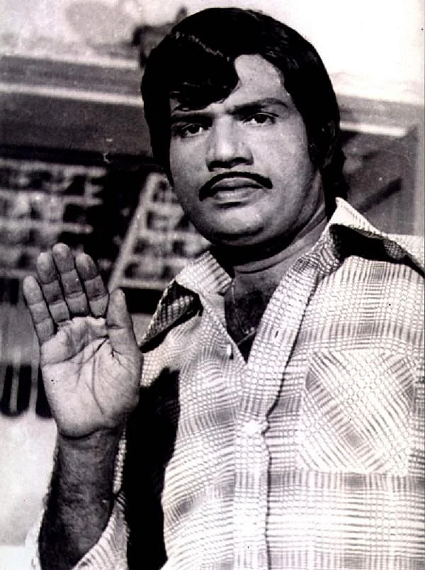"பேட்டி கிடையாது; பார்ட்டி கிடையாது. கவுண்டமணி அந்தக் காலத்து அஜித்!" #HBDGoundamani