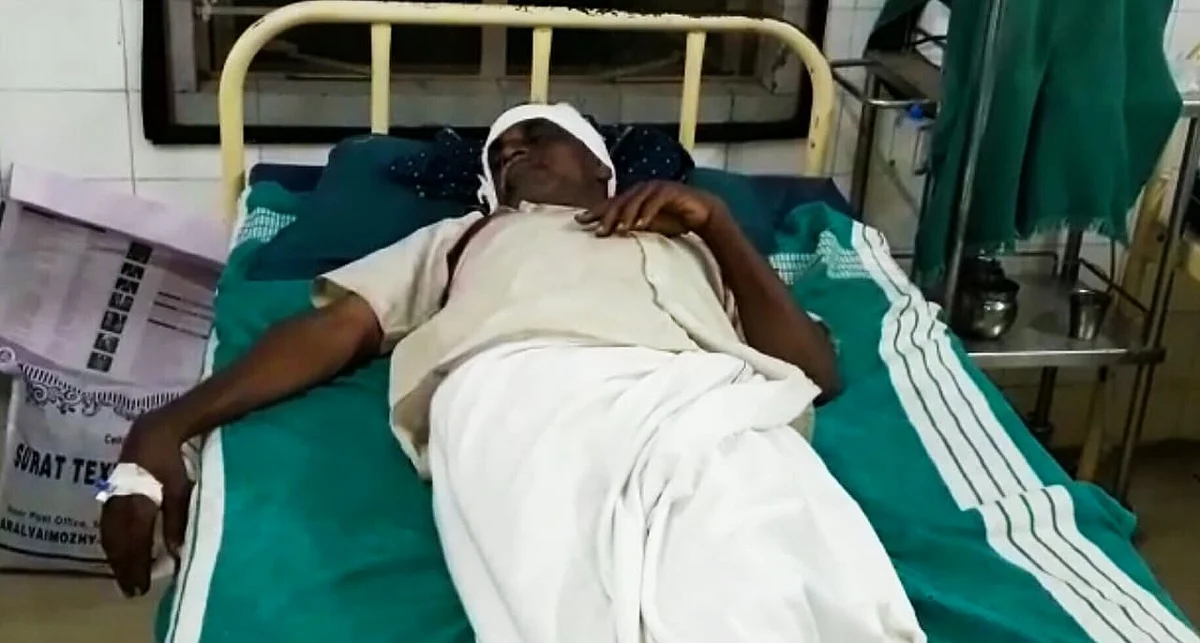 கன்னியாகுமரி அருகே கத்தி, கம்புகளுடன் மோதிக்கொண்ட அரசியல் கட்சியினர்! - பா.ஜ.க-வினருக்கு கத்திக் குத்து