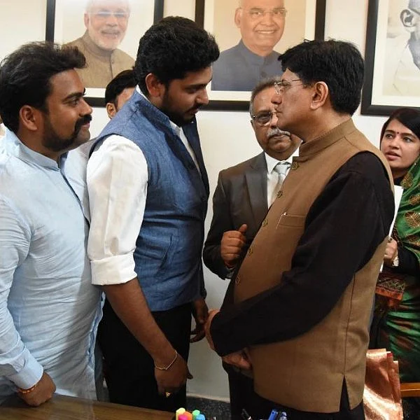 பியூஷ் கோயலைச் சந்தித்த ஜெய் ஆனந்த் - திவாகரனின் அடுத்த மூவ்