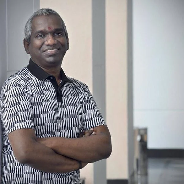 ``இளைஞர்கள், குழந்தைகளிடம் பன்னிரு திருமுறைகள் போய்ச் சேர வேண்டும்!’’ - கார்த்திக் ராஜாவின் விருப்பம்!