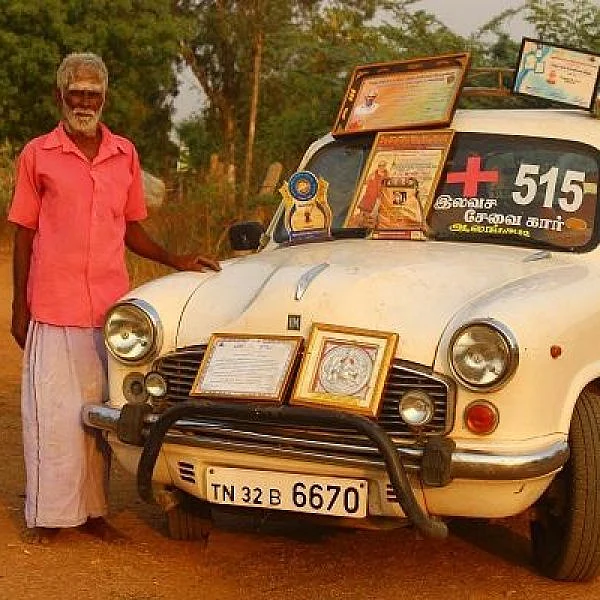 `நான் செஞ்ச சேவைக்கு மரியாதை கிடைச்சிருக்கு!'- டாக்டர் பட்டம் பெற்ற ஆலங்குடி கணேசன் நெகிழ்ச்சி