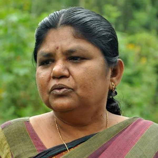 ``பெண்கள் ஆணையமே பேட்டி கொடுப்பதற்குத்தானா?"- பொள்ளாச்சி விவகாரத்தில் பாலபாரதி கேள்வி!