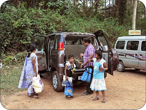 விட்டாச்சு லீவு!