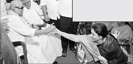 மிஸ்டர் கழுகு: ''யார் இங்கே சி.எம்.?"