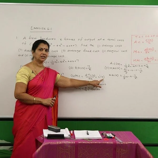 விரைவில் தமிழக அரசின் புதிய கல்வி தொலைக்காட்சி சேனல்... இனி வீட்டிலேயே நீட் பயிற்சி!