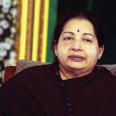 ஜெயலலிதாவின் 100 கோடி ரூபாய் அபராதம் கட்டப் போவது யார்?