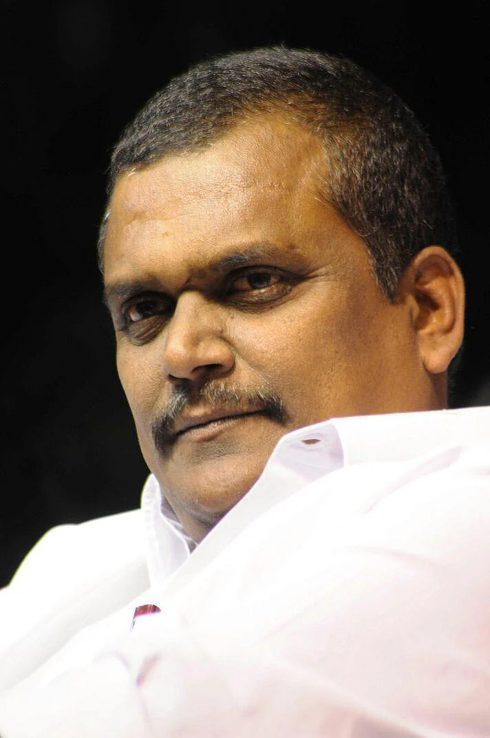 தங்கத்தமிழ்ச்செல்வன் வீட்டிற்கு ஐ.டி அதிகாரிகள் எப்போது செல்வார்கள்?