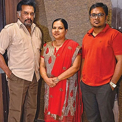 “ஜமீன்தாருக்கு அழுக்குவேட்டி கொடுத்தாங்க!”