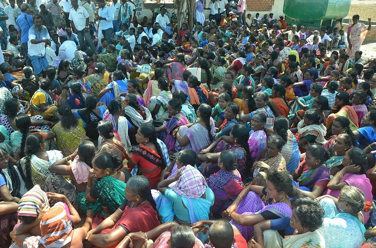 அதிகாரிகள் உறுதியை ஏற்று அரசு உப்பு நிறுவனத் தொழிலாளர்கள் போராட்டம் வாபஸ்