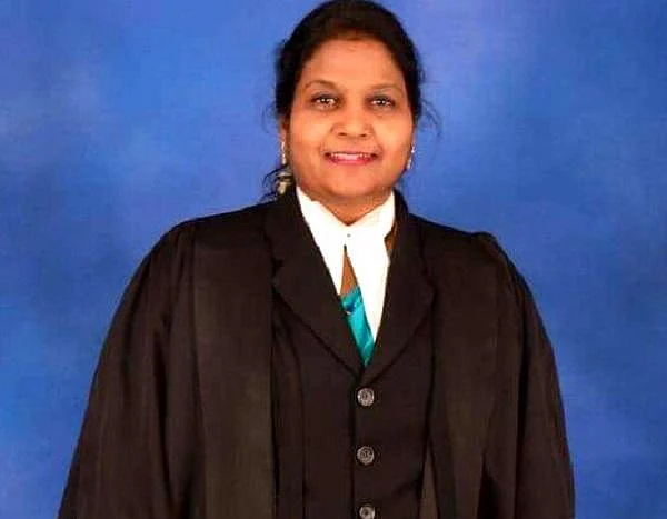 தமிழ்நாடு பார் கவுன்சில் தேர்தலில் வென்ற முதல் பெண் வழக்கறிஞர்!