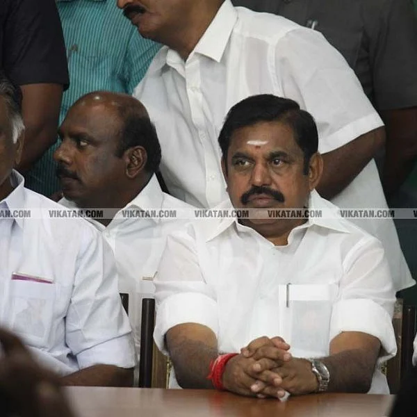 `கூட்டணிக்குள் தே.மு.தி.க வந்தாக வேண்டும்!’ - அமித் ஷா உத்தரவால் வேகமெடுத்த அ.தி.மு.க