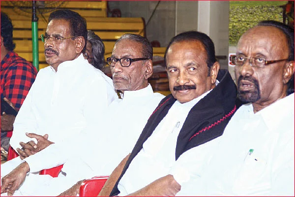 மிஸ்டர் கழுகு: நினைவு தவறிய கருணாநிதி... நிலை நிறுத்திய ஸ்டாலின்!