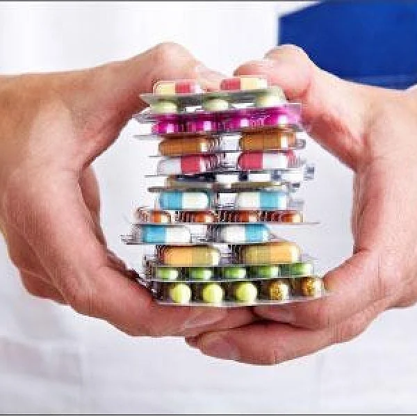 Bigger generic name and smaller brand name on the medicine pack!