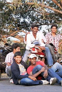 அப்பாச்சி கேங்!