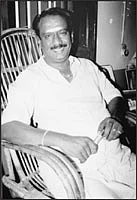 அன்னை மீனாட்சி திருவிளையாடலைத் தொடங்கிட்டா...