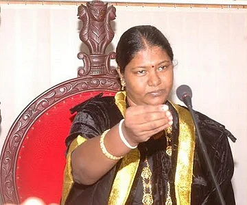 நீதிபதி குன்ஹாவை கண்டித்து தீர்மானம்: நீதிமன்றத்தில் மன்னிப்பு கோரிய அ.தி.மு.க மேயர்!