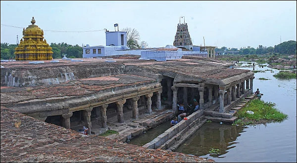 விசாக தரிசனம்: செந்தில்வேலனின் தாய் வீடு!
