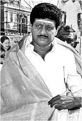 திவாகரனின் மந்திரப் புன்னகை