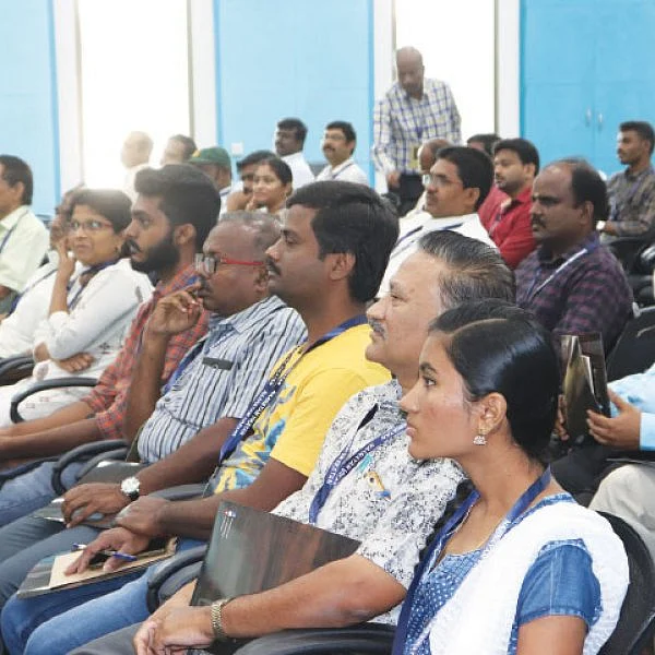 நாணயம் பிசினஸ் கான்க்ளேவ்... வளர்ச்சிக்குக் கைகொடுக்கும் தொழில்நுட்பம்!